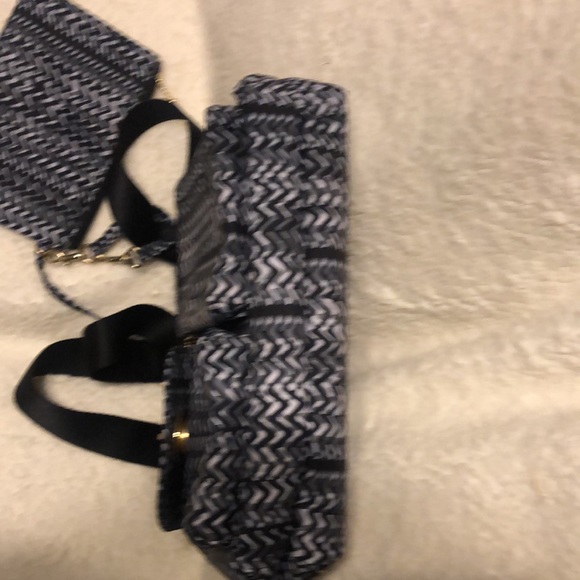 Baggallini crossbody in excellent never used condition - Picture 10 of 11